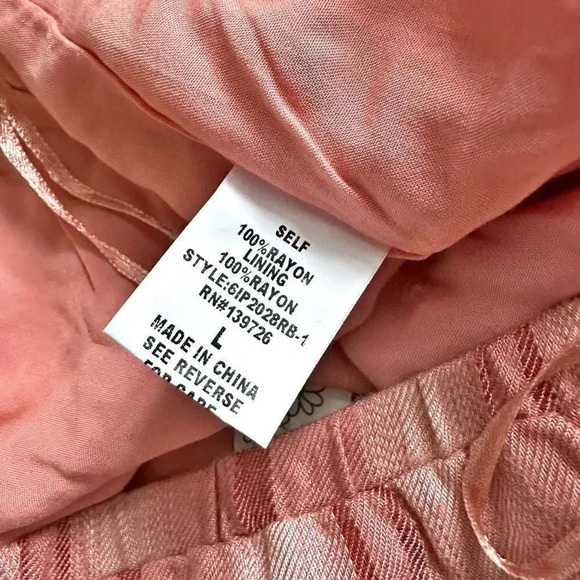 HONEY BELLE | NWT Pink Multi Stripe Raw Hem Shorts | Large - Picture 6 of 7